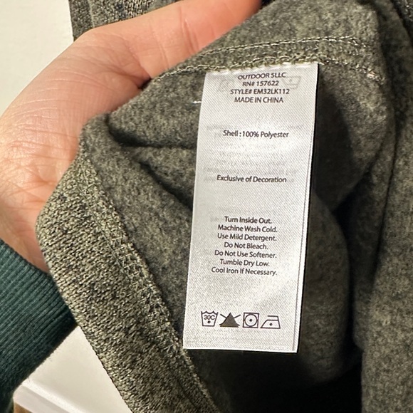 Eddie Baur Men's Green Half-Zip Sweater - Picture 3 of 6